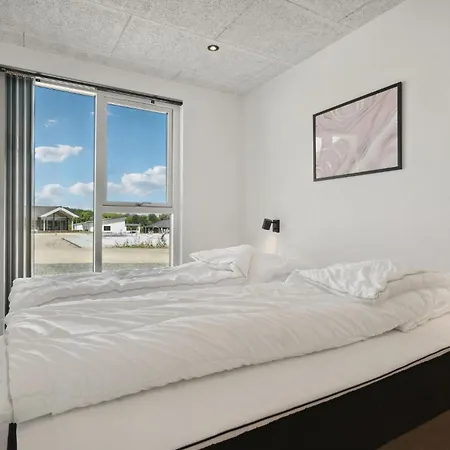 In With Sauna Sjolund